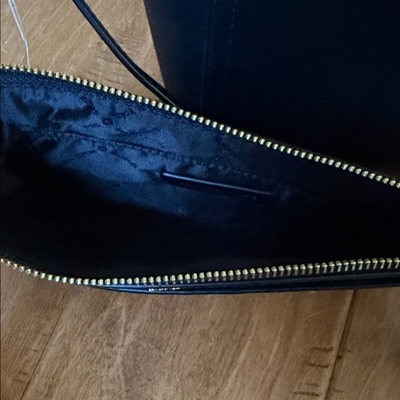 Michael Kors Black Tote and Clutch Set - Picture 4 of 8